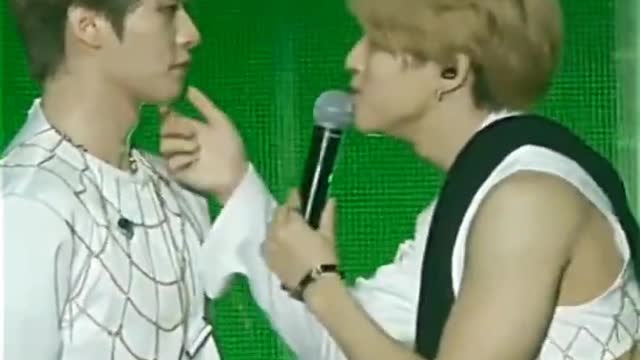 Minsung Moments - _im happy bc Lee Know hyung is happy _ Stray Kids