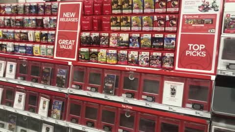 Oakridge Mall Target Nintendo Switch for Cost 12月5日2022年