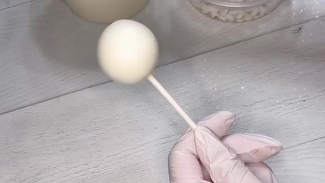 make some mummy cake pops with me 👻