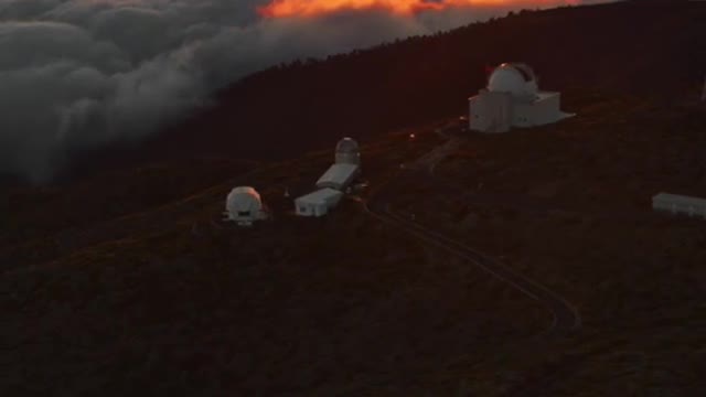 Sunrise at muchachos observatory