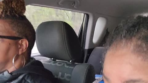 Lady asked man a strange question at Walmart #jokeoftheday