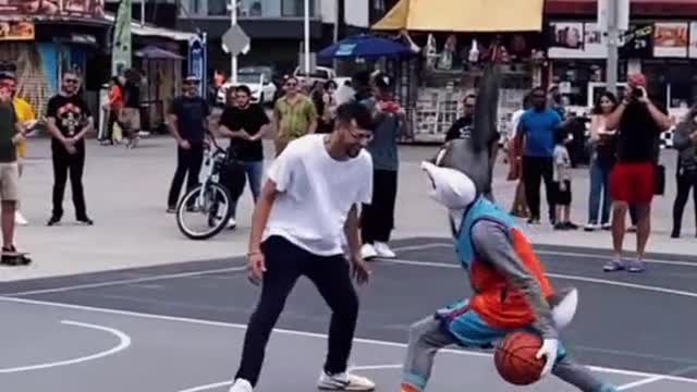 "You Reach, I Teach!"😏 #nba