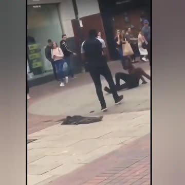 Arrogant BodyBuilder Gets Taken Apart By MMA Fighter