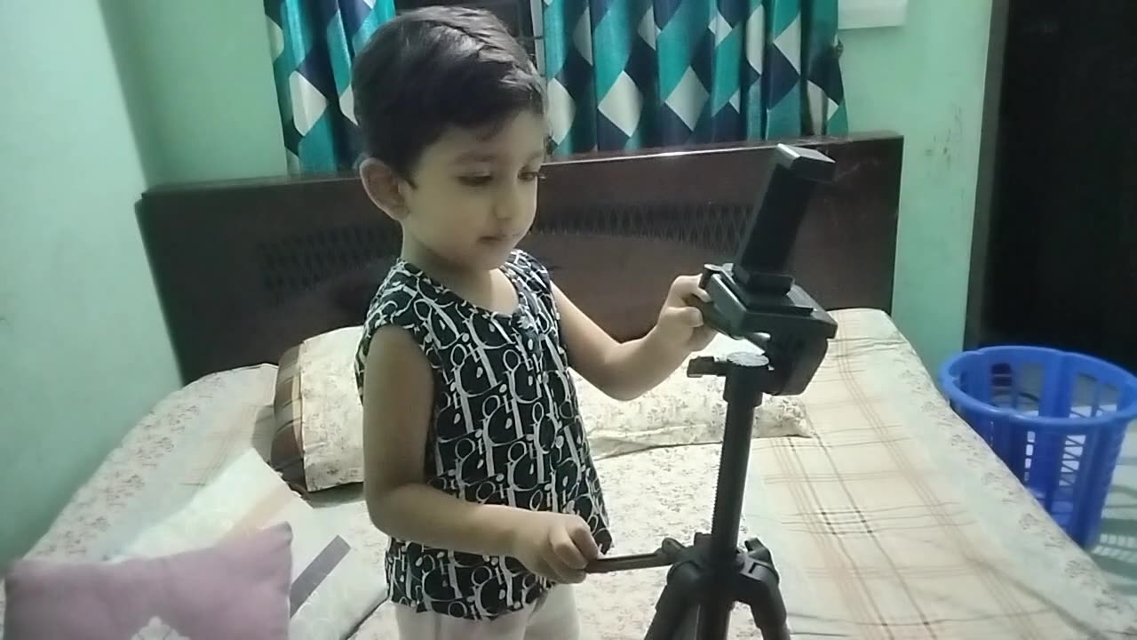 Tripod Setup by small Kid