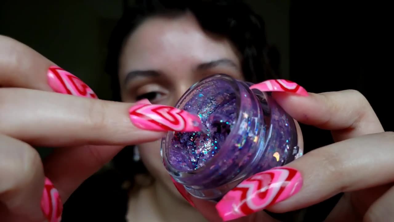 ASMR Makeup Magic: Creating Relaxing Vibes Through Beauty Rituals