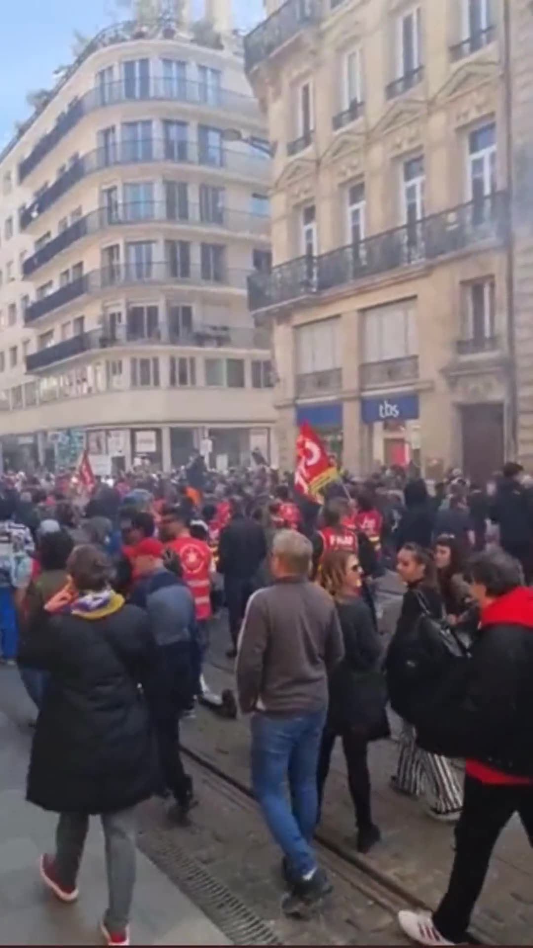 Bordeaux, France… This will be the end of Macron’s dictatorship