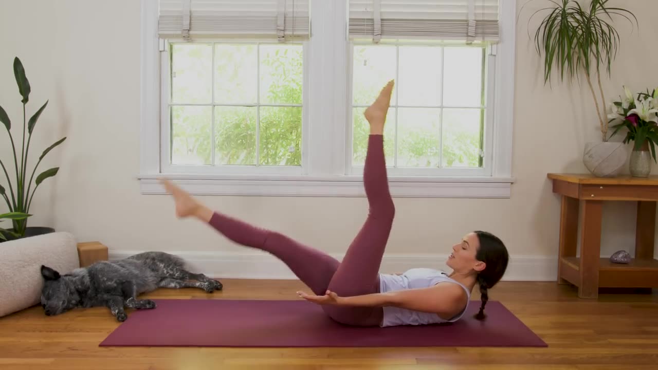 Core + Restore | 27- Minutes Yoga For Your Core