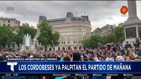 BANDERAZO por La Scaloneta en Londres: alentaron a la Selección en la previa a la Finalissima