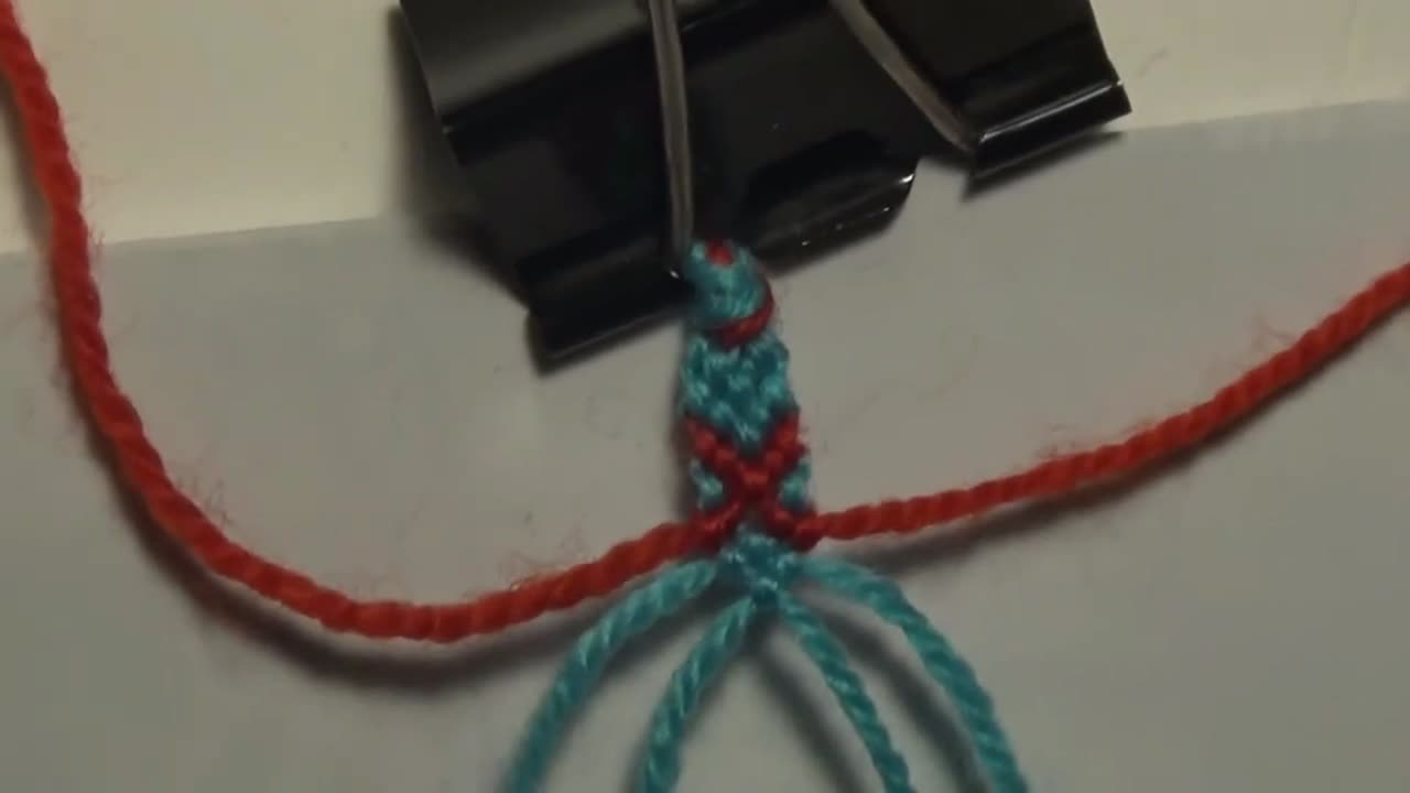 DIY Friendship Bracelets Tutorial, Learn How to Make Handmade Jewelry 2