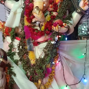 Ganesh Aarti with Lyrics By Anuradha Paudwal [Full Song] I Aartiyan