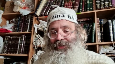 דאמר ליה רבי לבר קפרא לא תשנה רביעית דם בחזרה שהרי למודו של ר' עקיבא בידו - שיר נ נח מסכת נזיר דף נב