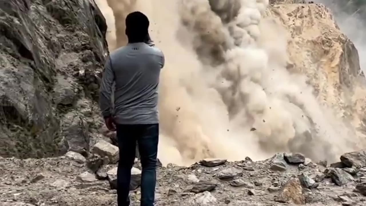 mountain fall😱😱