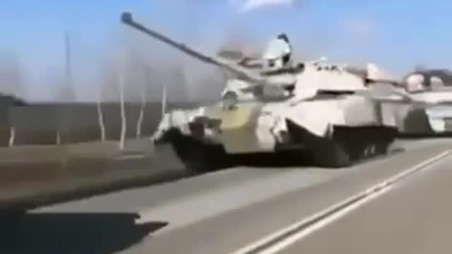 Russians are deploying the remaining of their T-80U tanks in winter camouflage