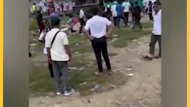 Bapa calon muncul di pentas Warisan, laung ‘hidup GRS’