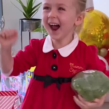 What is little girls and boys' favourite presents or Christmas gifts?