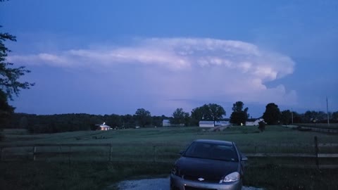 Blue Sky and Lightning! Crazy Missouri Weather Part 1