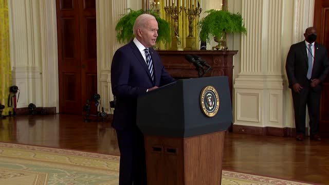 Biden unveils harsh sanctions after Russian attack