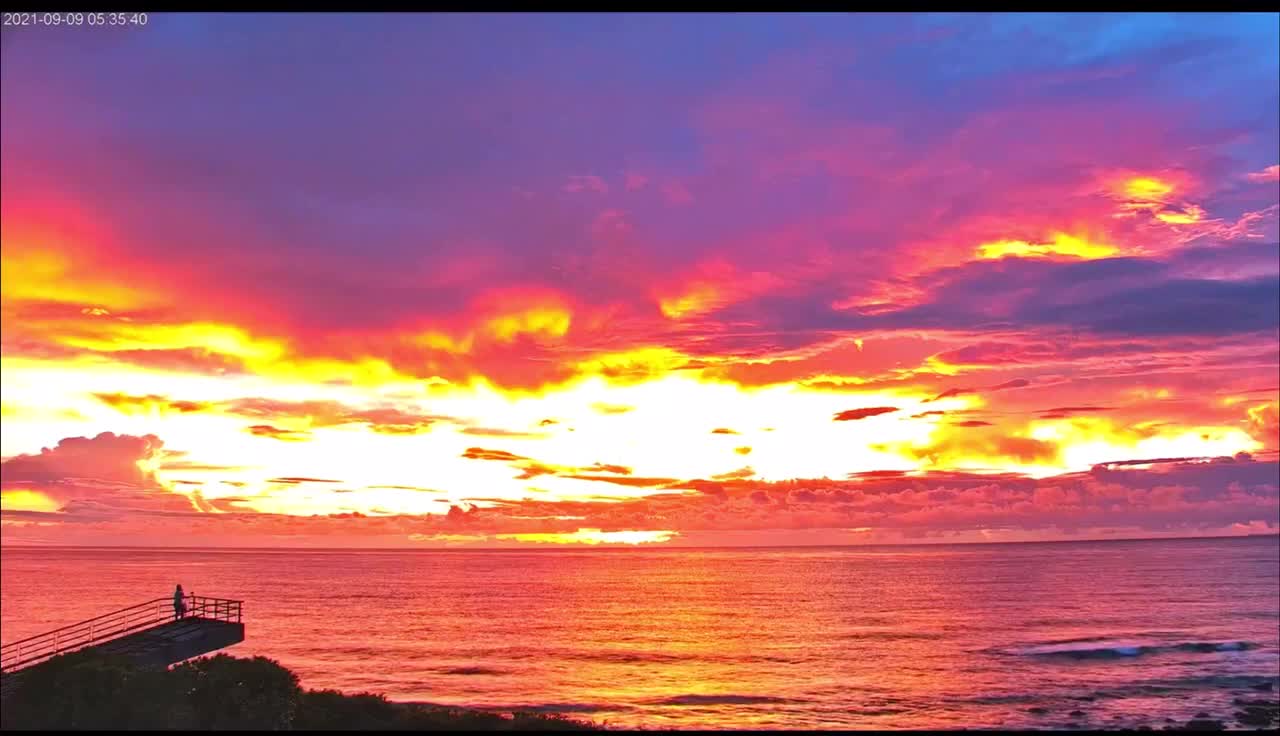 Gorgeous Red Skies Before Sunrise Nibiru?