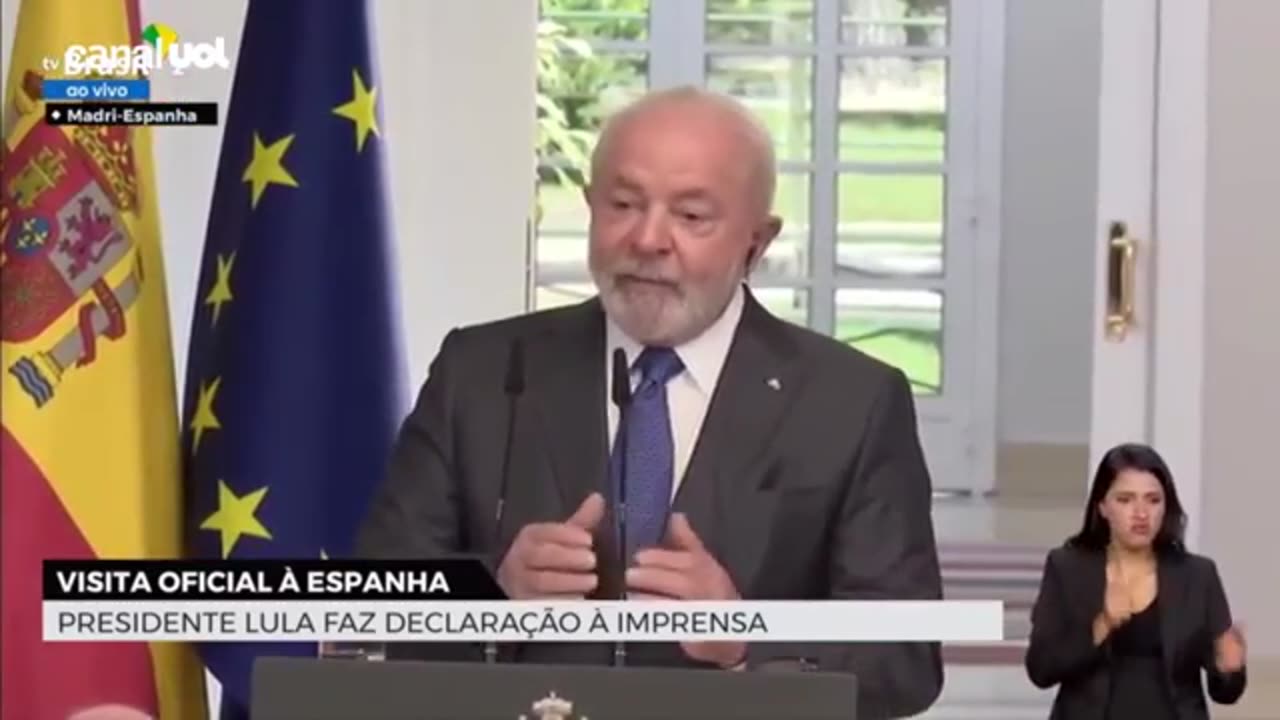 Implorando:Lula pede para aliados baterem palmas para o seu discurso na Espanha