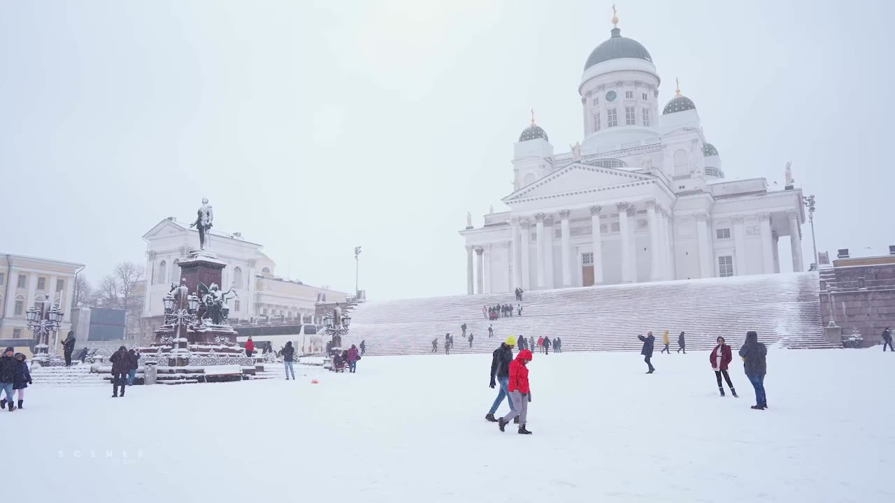 Snowfall in Helsinki City Street Walk in Winter, Finland