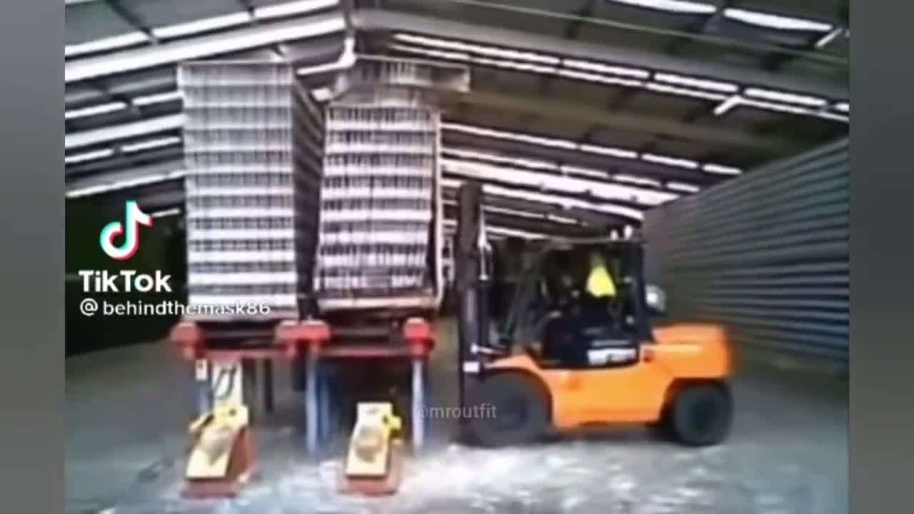 TOTAL IDIOTS AT WORK #91