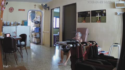 hallfront day n night 20220422