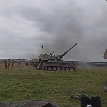 Ukrainian Armed Forces Training On British AS-90 Artillery Systems In UK