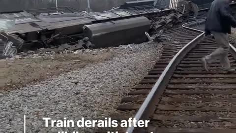 Train derails after colliding with tractor-trailer in Tennessee