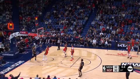 Ja Morant hits crazy half court buzzer beater vs Pelicans 🔥