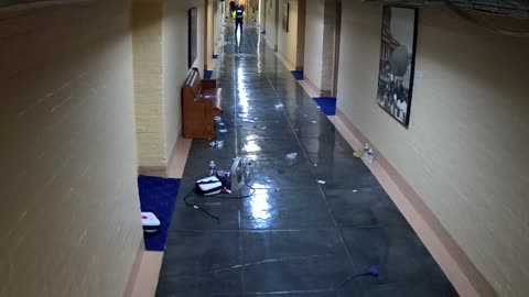 Camera0006USCSBAST50Hallway_2021-01-06_Starting_at_16h00min02s103ms.mp4
