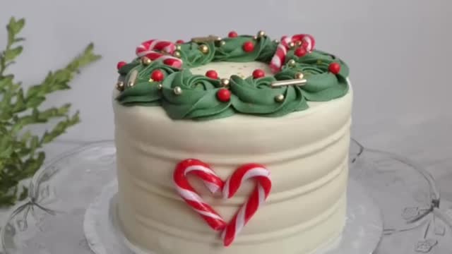 Simple Christmas cake decorating idea! Great for beginners 🥰🎄