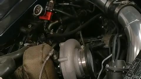 The car engine displays the car engine inside.