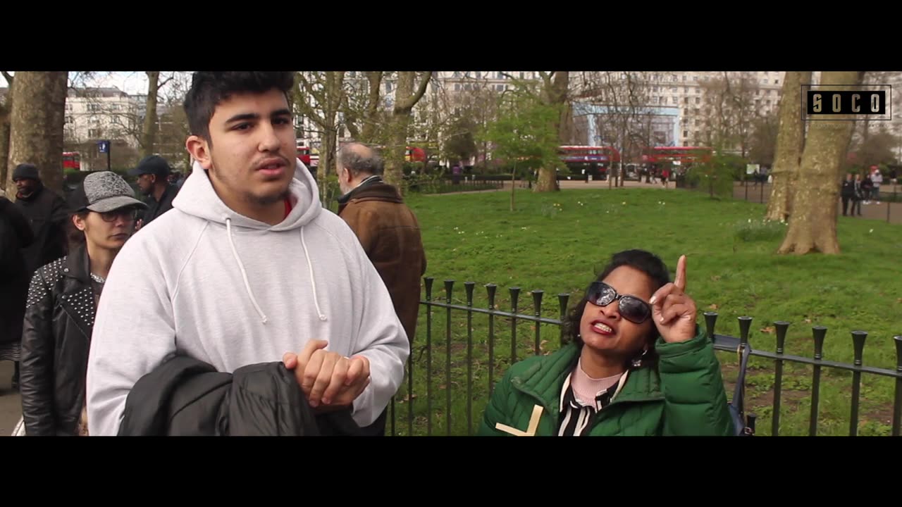 Christian heckled during presentation, debates Muslim on the Qur'an & The Crucifixion | Shalini