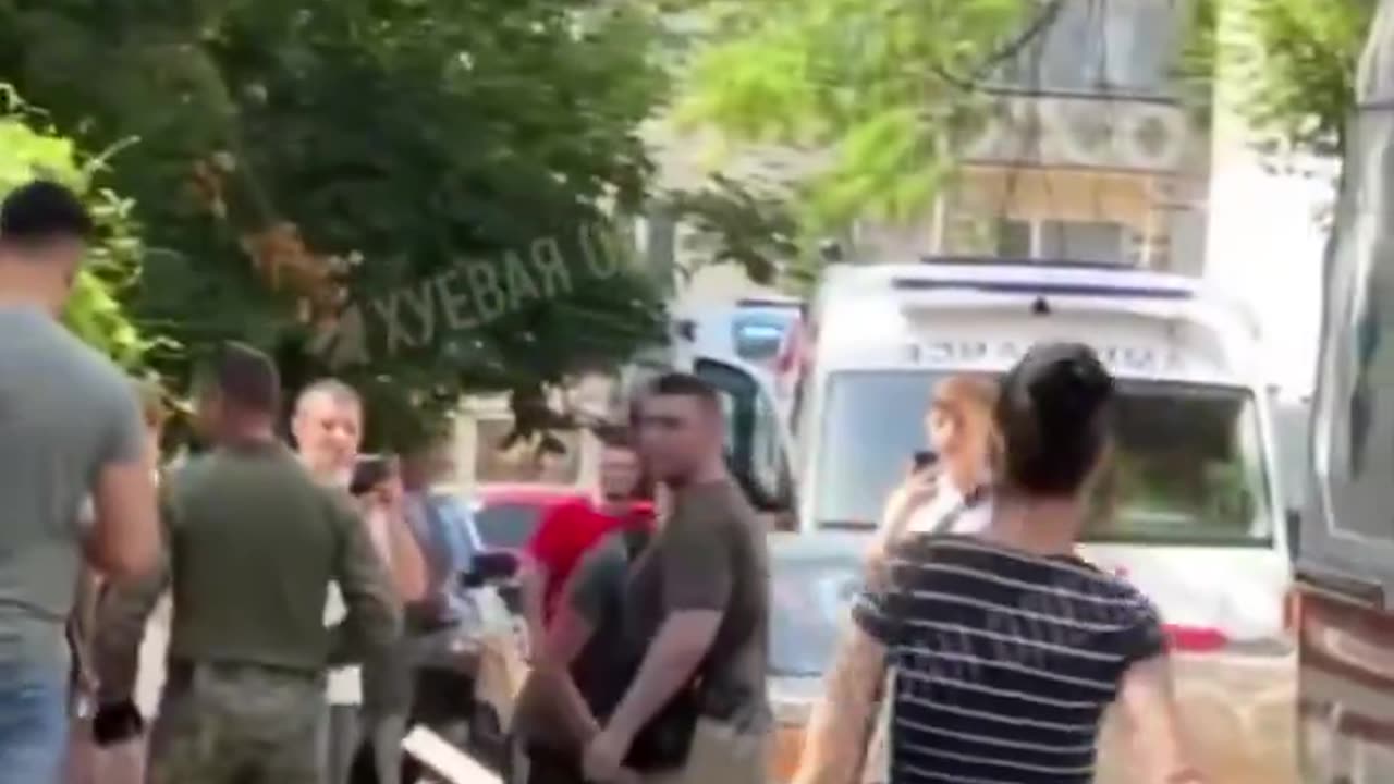 Ukranian military recruiters called an ambulance into their office and locked them up