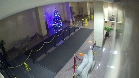 8002FCOB01MainLobby_2021-01-06_00h20min00s403ms.mp4