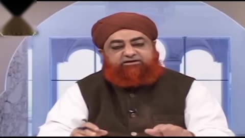 نماز پڑھنے کے دوران اگر پیشاب کی حاجت محسوس ہو تو نماز جاری رکھے یا توڑ دیں؟