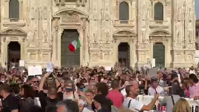 Milano Piazza Duomo