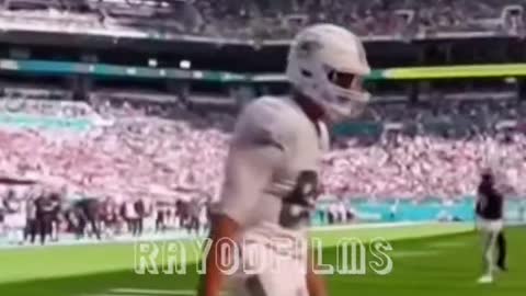 Mike Gesicki scores TD then does the 2nd worst Griddy of all time