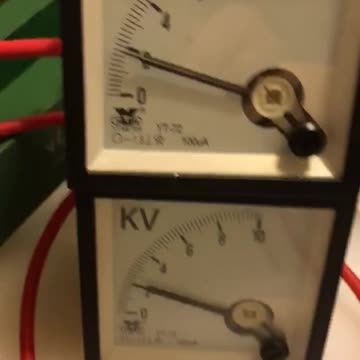 EPU 6000 2 feeds 2kvdc out. SELF RUNNING