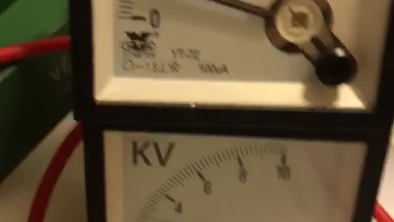 EPU 6000 2 feeds 2kvdc out. SELF RUNNING