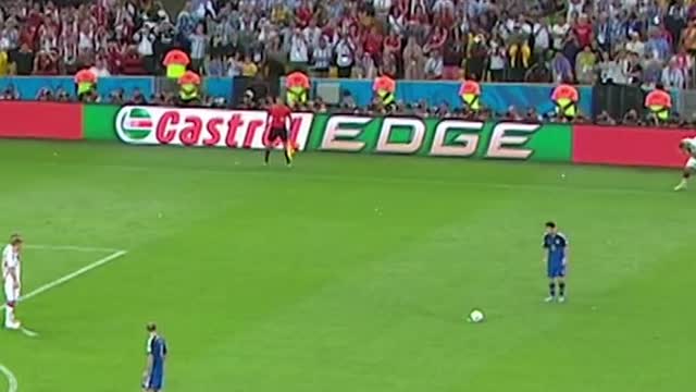 Heartbreak and euphoria 💔🏆 #DFB #dfbteam #germany #Gotze #2014worldcup #Messi