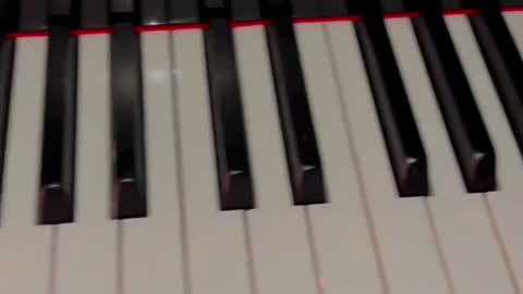 Paying piano