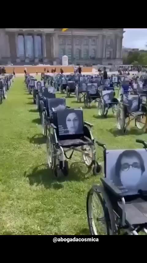 Julio 2023 - Manifestaciones en Berlín Alemania por efectos DIRECTOS de las 💉