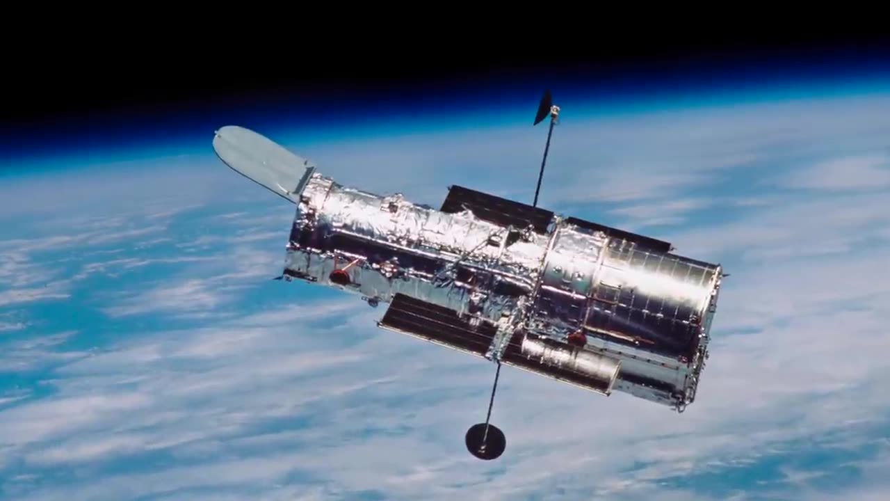 Hubble's 31st Anniversary: Giant Star on the Edge of Destruction