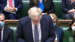 Johnson pide perdón ante los llamamientos de la oposición para que dimita