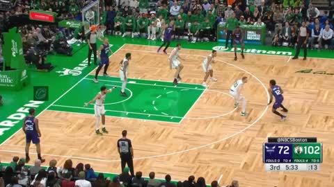 1_Kelly Oubre Jr does too small taunt down 28 and Celtics announcers lose it 😂