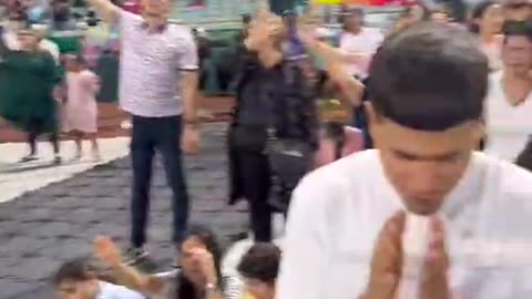 Puerto Rico praying for peace