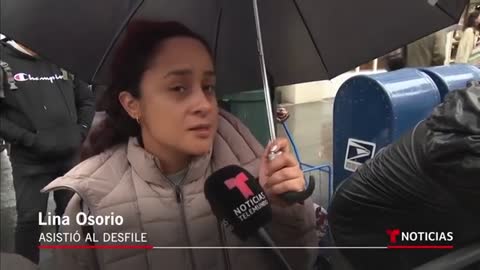 La lluvia no detuvo a muchos para honrar a los veteranos Noticias Telemundo