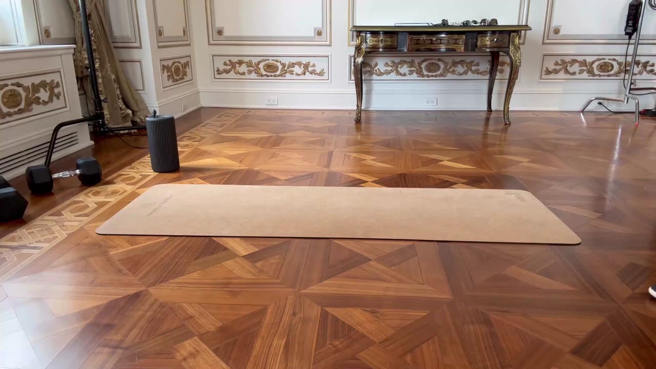 20230303文贵先生GETTR²：不要错过这个浪漫的时刻……“又冷又骚”小号 “不能不要”JAZZ MILES DAVIS 催情曲……