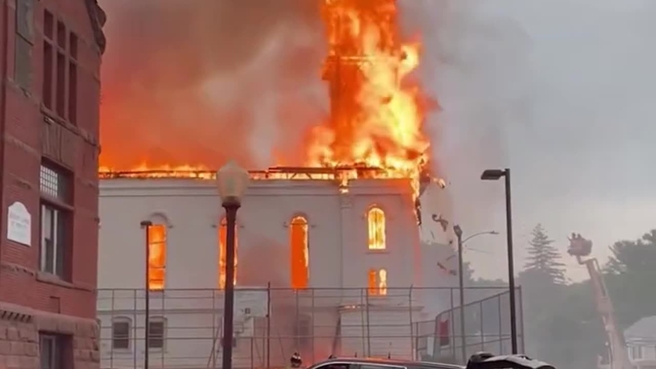 Massachusetts church steeple collapses in fire -